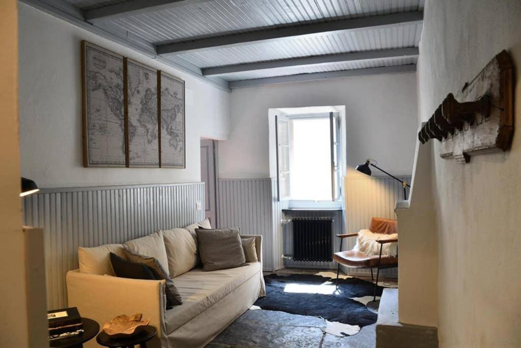 Rocks Apartment Colonno Exteriör bild